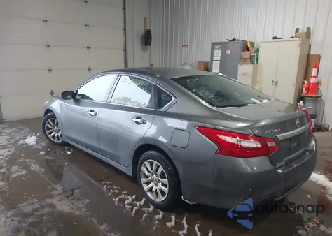 2017 Nissan Altima 2.5 S из США, поврежденный, VIN 1N4AL3AP2HN365566